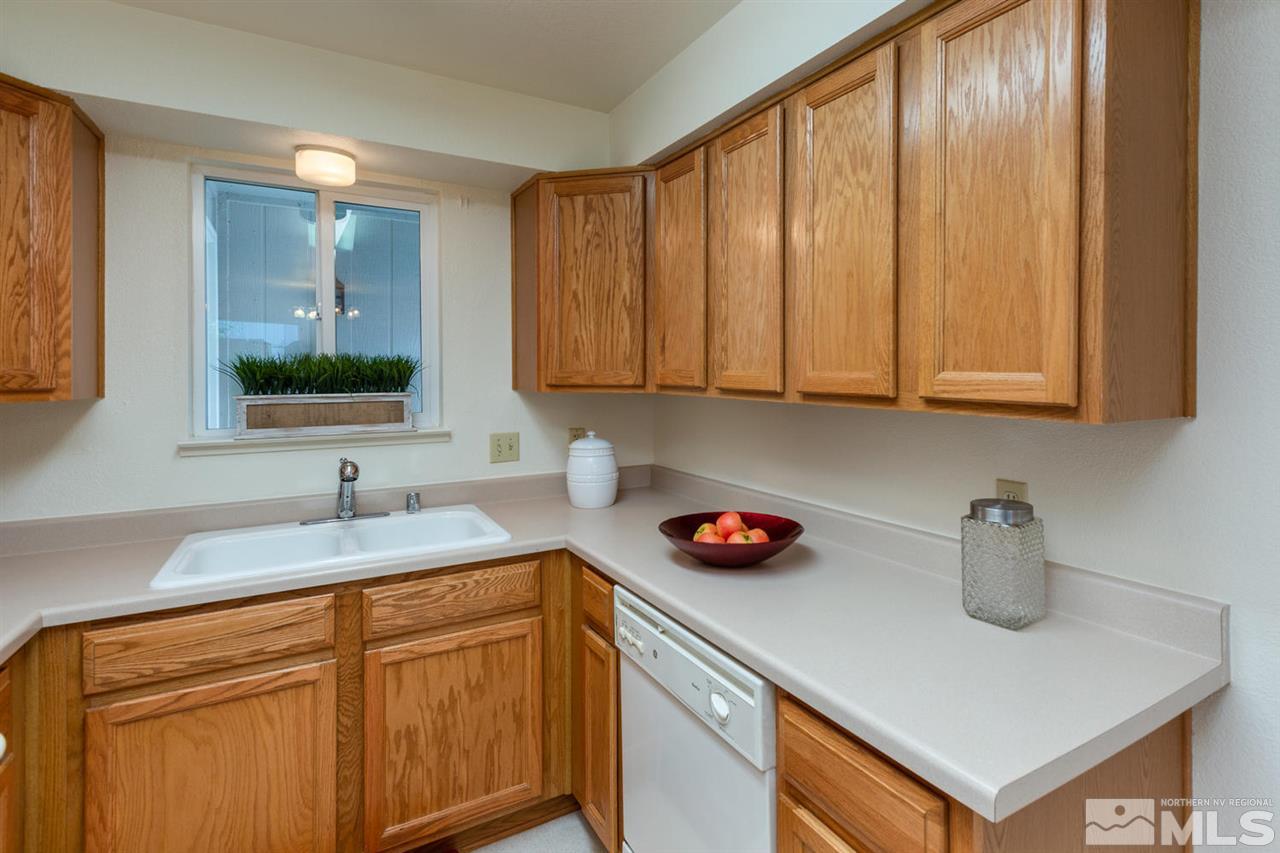 3952 Kentwood Court Reno, NV 89503 - Photo 4 of 25 Photo 4