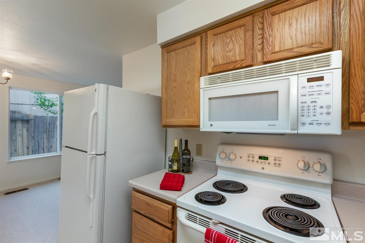3952 Kentwood Court Reno, NV 89503 - Photo 5 of 25 Photo 5