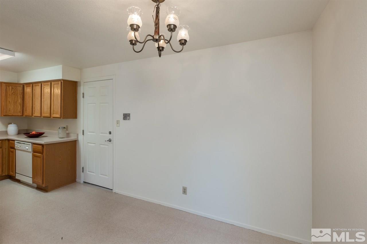3952 Kentwood Court Reno, NV 89503 - Photo 7 of 25 Photo 7