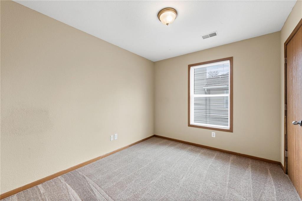 1640 Southwest Madison Street Lee's Summit, MO 64081 - Photo 13 of 37