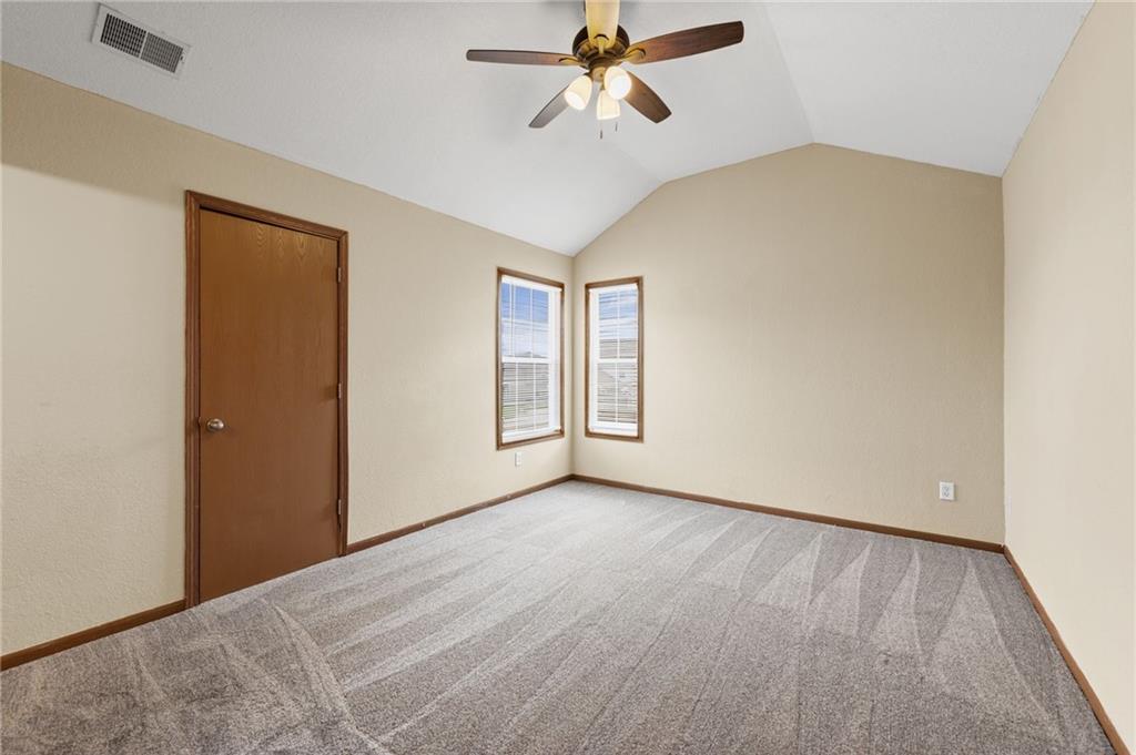 1640 Southwest Madison Street Lee's Summit, MO 64081 - Photo 17 of 37