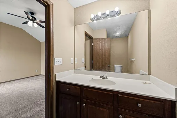 $225,000 | 1640 Southwest Madison Street, Lee's Summit, MO 64081
