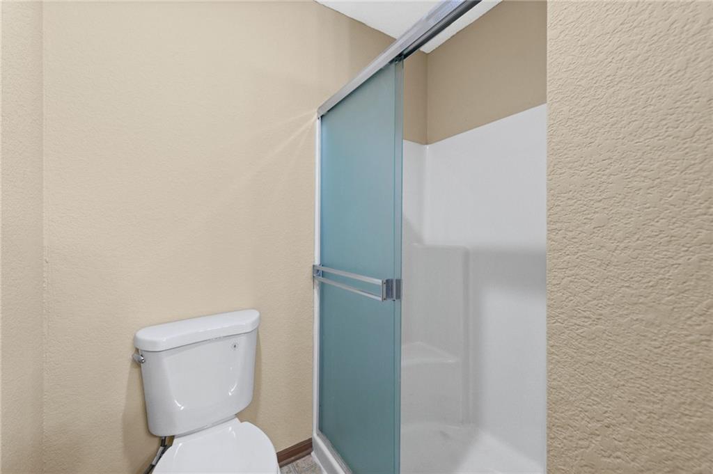 1640 Southwest Madison Street Lee's Summit, MO 64081 - Photo 21 of 37