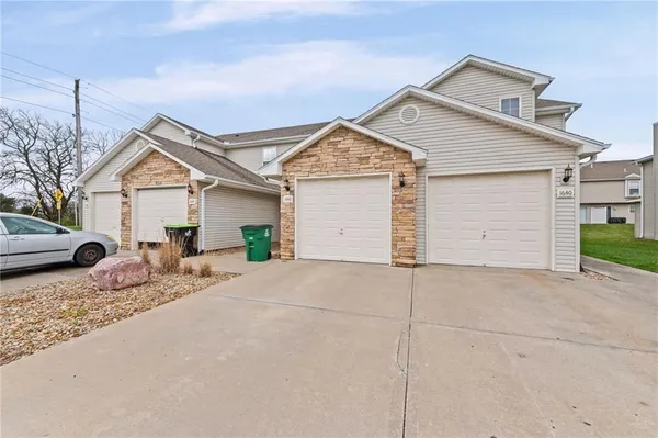 $225,000 | 1640 Southwest Madison Street, Lee's Summit, MO 64081