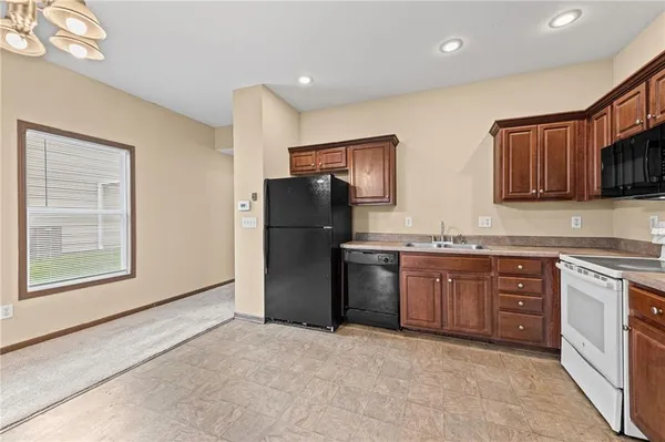 $225,000 | 1640 Southwest Madison Street, Lee's Summit, MO 64081