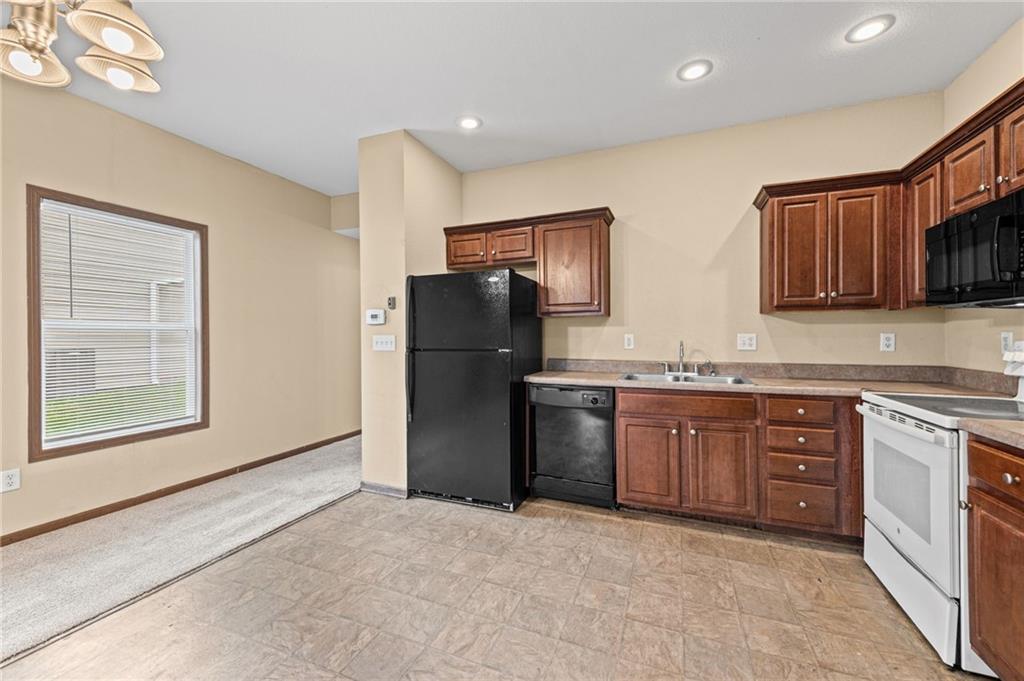 1640 Southwest Madison Street Lee's Summit, MO 64081 - Photo 7 of 37