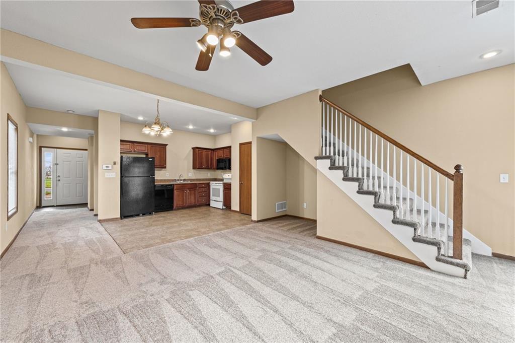 1640 Southwest Madison Street Lee's Summit, MO 64081 - Photo 10 of 37