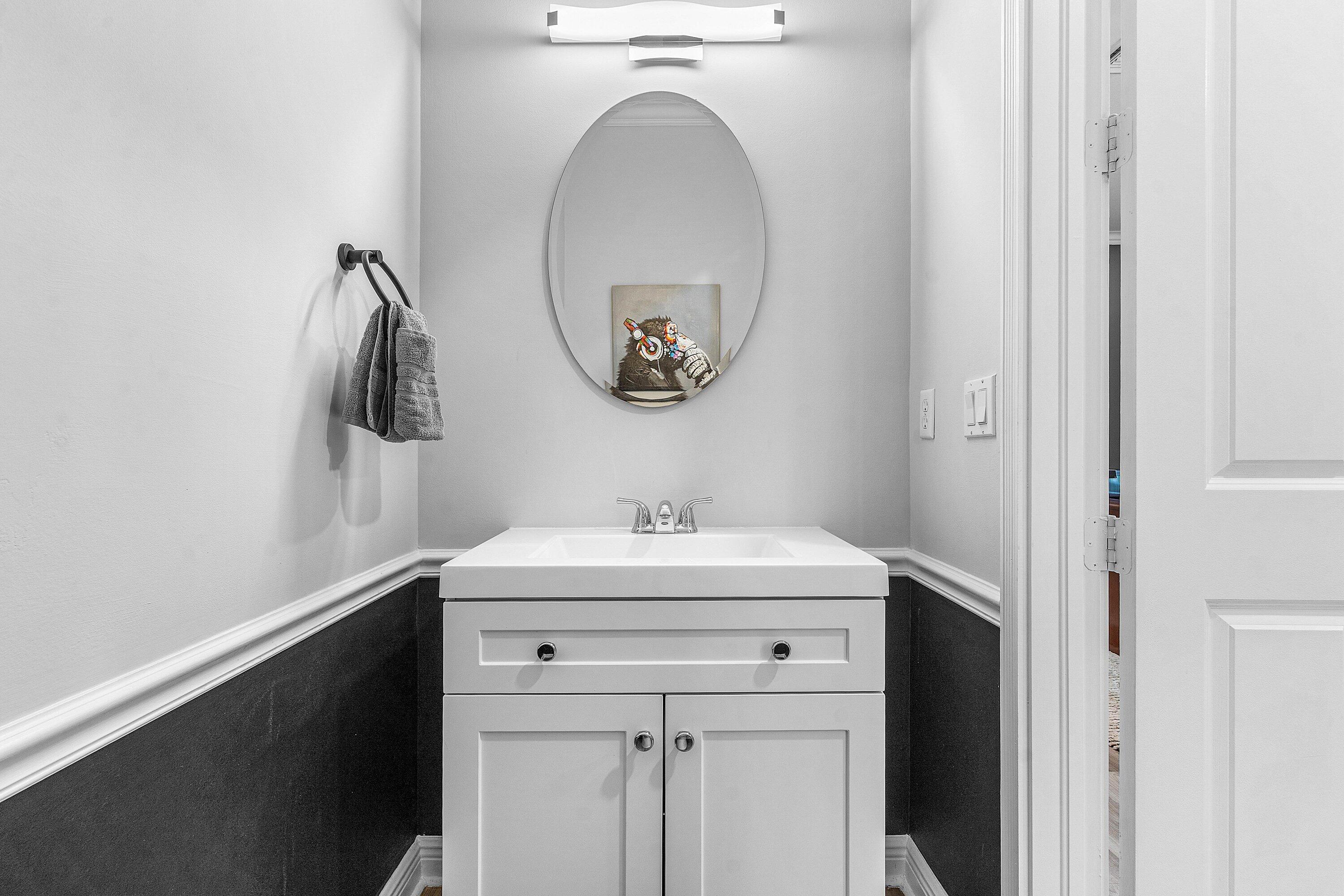 8253 Northwest 8th Way Boca Raton, FL 33487 - Photo 26 of 40 Guest Bath 2