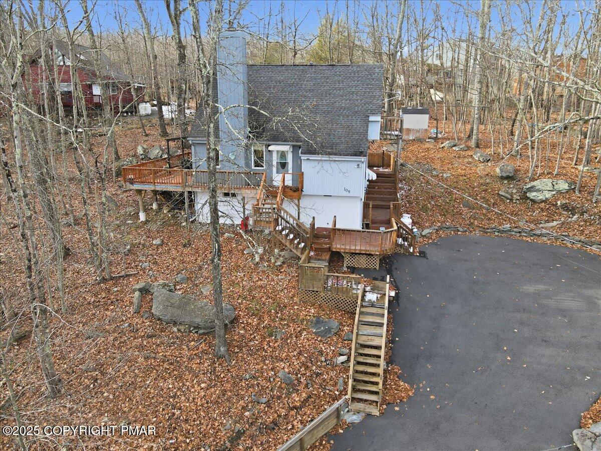 109 Saunders Drive Bushkill, PA 18324 - Photo 2 of 76 068-037_Photo Dec 01 2025, 2 30 51 PM