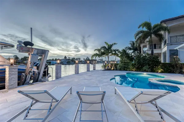 $22,000 | 2005 North Riverside Drive, Pompano Beach, FL 33062