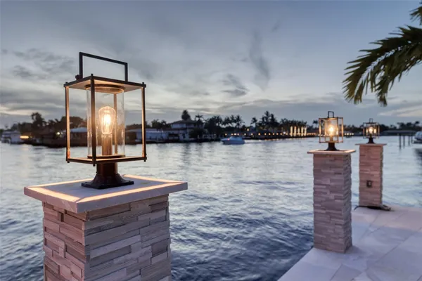 $22,000 | 2005 North Riverside Drive, Pompano Beach, FL 33062