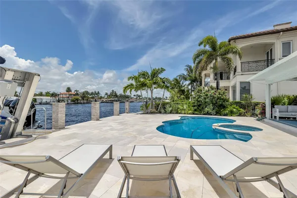 $22,000 | 2005 North Riverside Drive, Pompano Beach, FL 33062