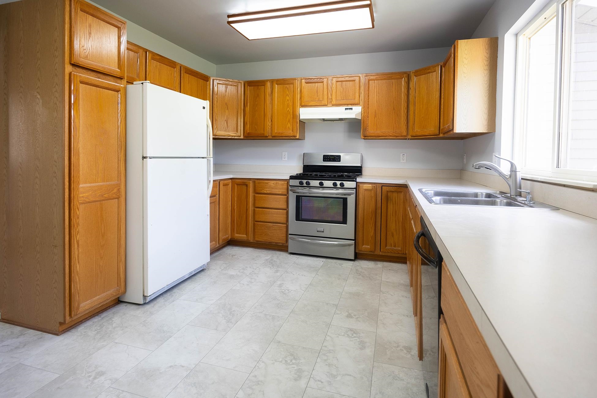 19211 31 Mile Road Ray, MI 48096 - Photo 13 of 41