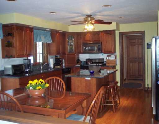 45 Mason Road Barrington, RI 02806 - Photo 2 of 8 Kitchen.