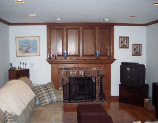 45 Mason Road Barrington, RI 02806 - Photo 4 of 8 Den/Family/Great Room.