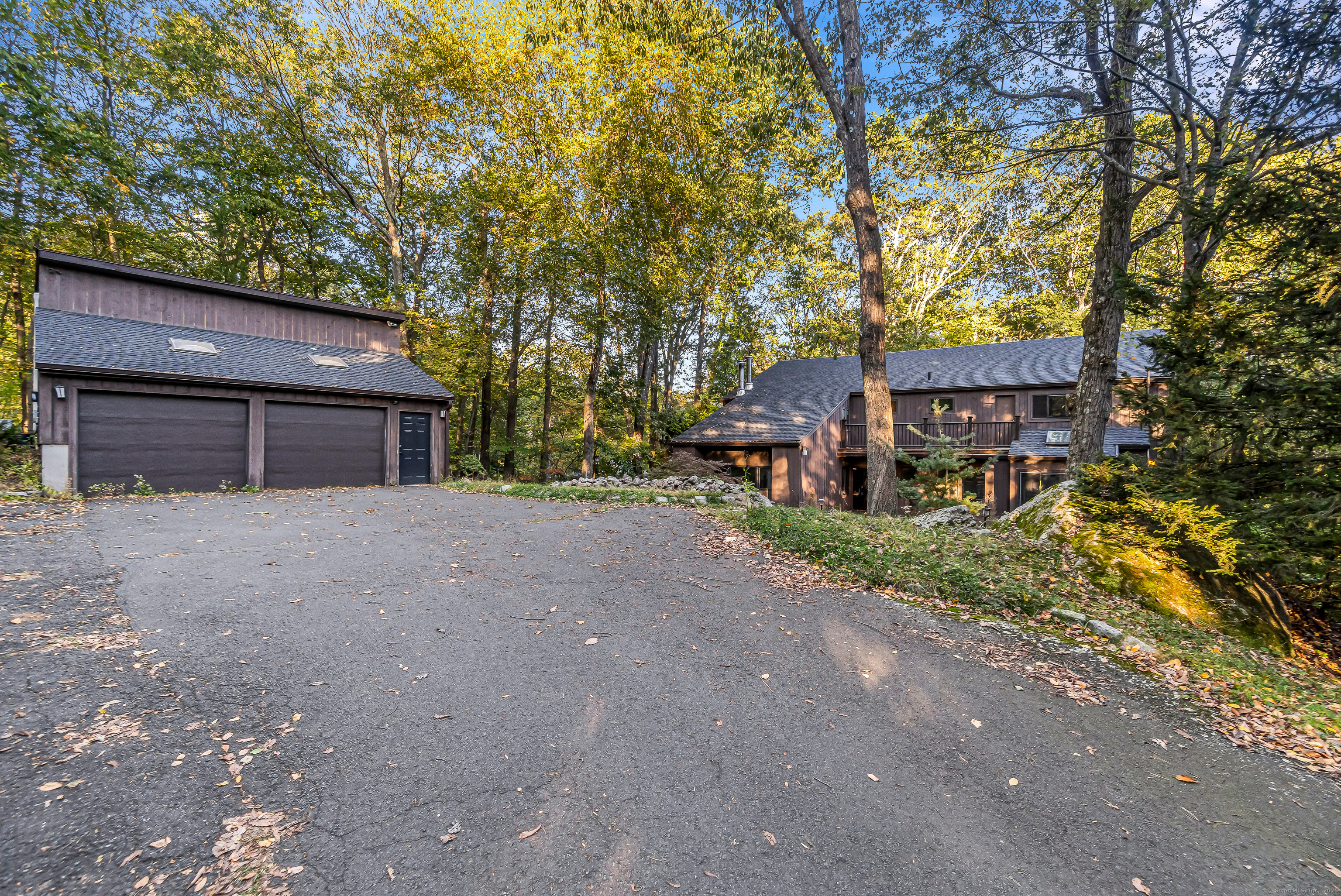4 Old Gate Lane Newtown, CT 06470 - Photo 34 of 37 a house view with a garden space