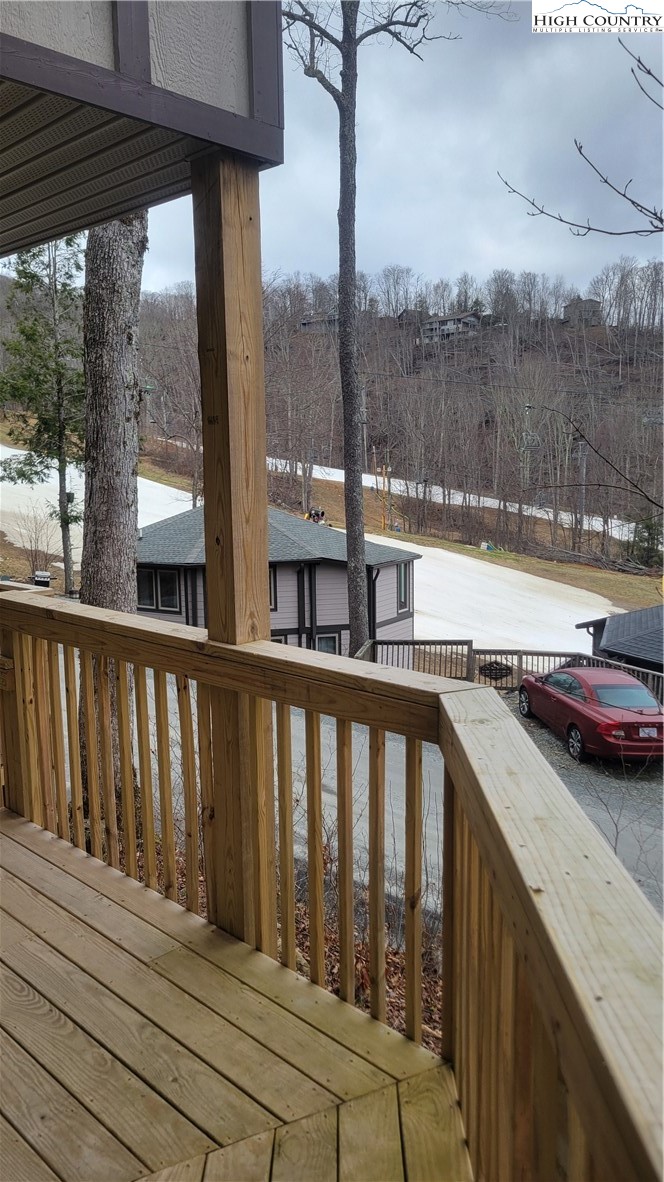 625 Briarcliff Road Sugar Mountain, NC 28604 - Photo 2 of 11