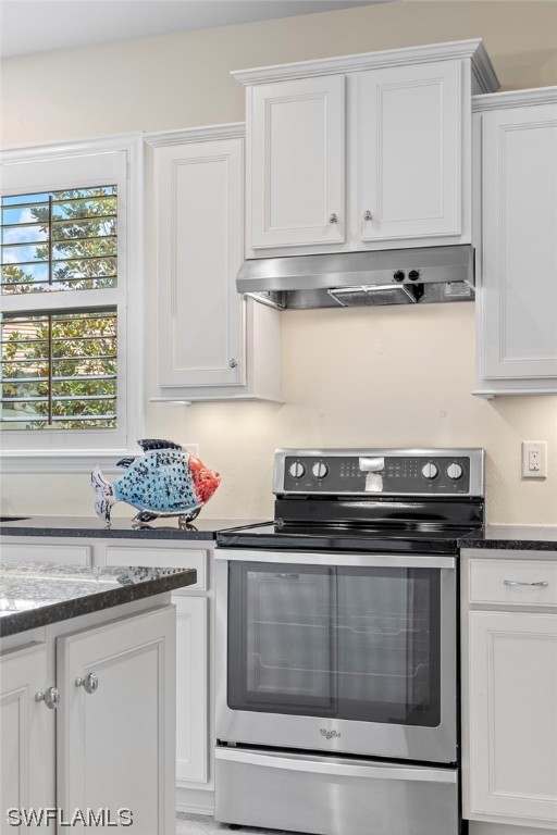10844 Dennington Road Fort Myers, FL 33913 - Photo 38 of 50 a kitchen with stainless steel appliances granite countertop a stove and a sink