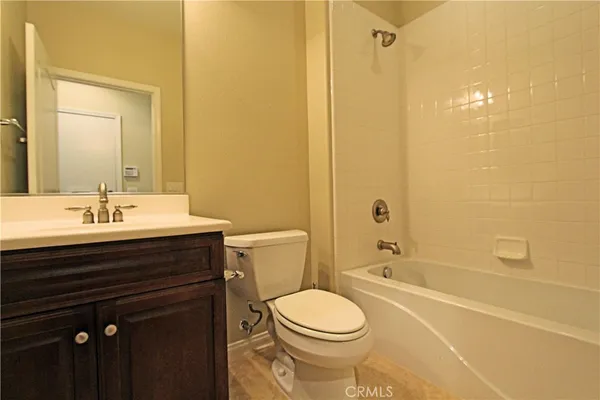 $5,500 | 39 Bamboo, Irvine, CA 92620