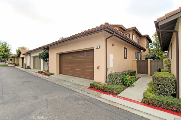 $5,500 | 39 Bamboo, Irvine, CA 92620