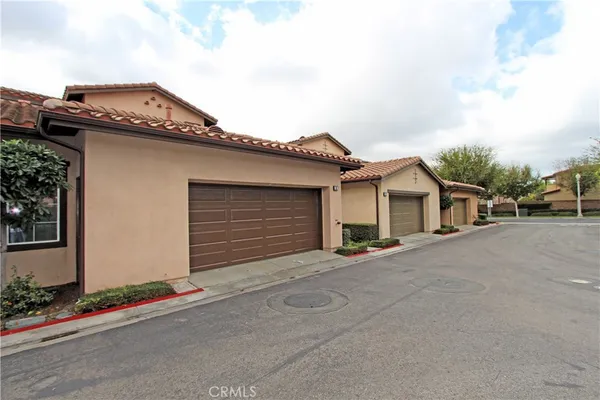 $5,500 | 39 Bamboo, Irvine, CA 92620