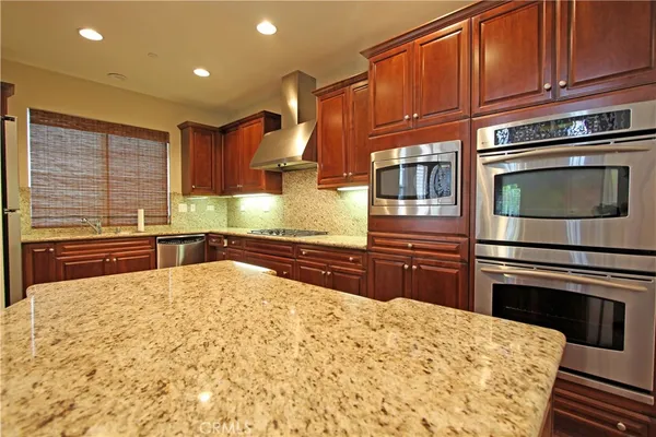 $5,500 | 39 Bamboo, Irvine, CA 92620