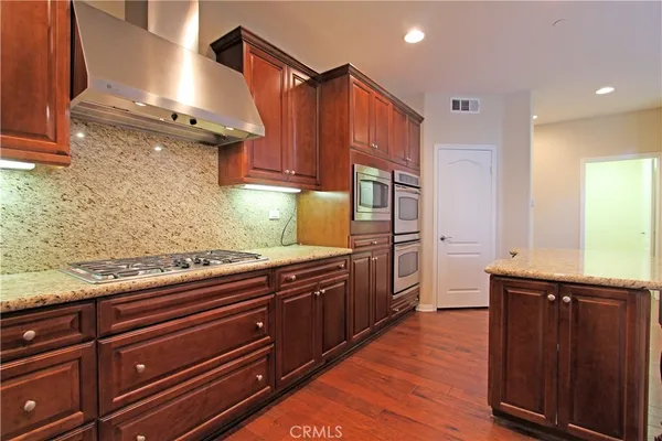 $5,500 | 39 Bamboo, Irvine, CA 92620