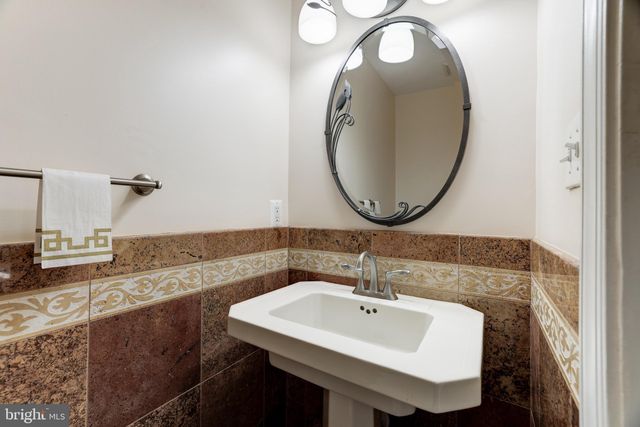 $1,680,000 | 1207 Meadow Green Lane, McLean, VA 22102