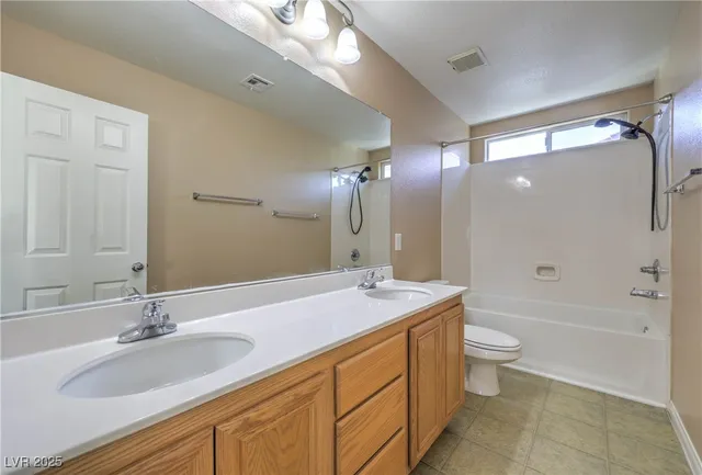 $2,900 | 121 Pettswood Drive, Henderson, NV 89002