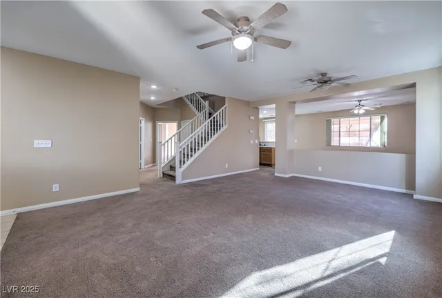 $2,900 | 121 Pettswood Drive, Henderson, NV 89002