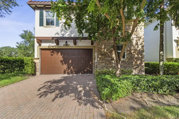 $749,999 | 5319 Falcon Trail, Davie, FL 33314