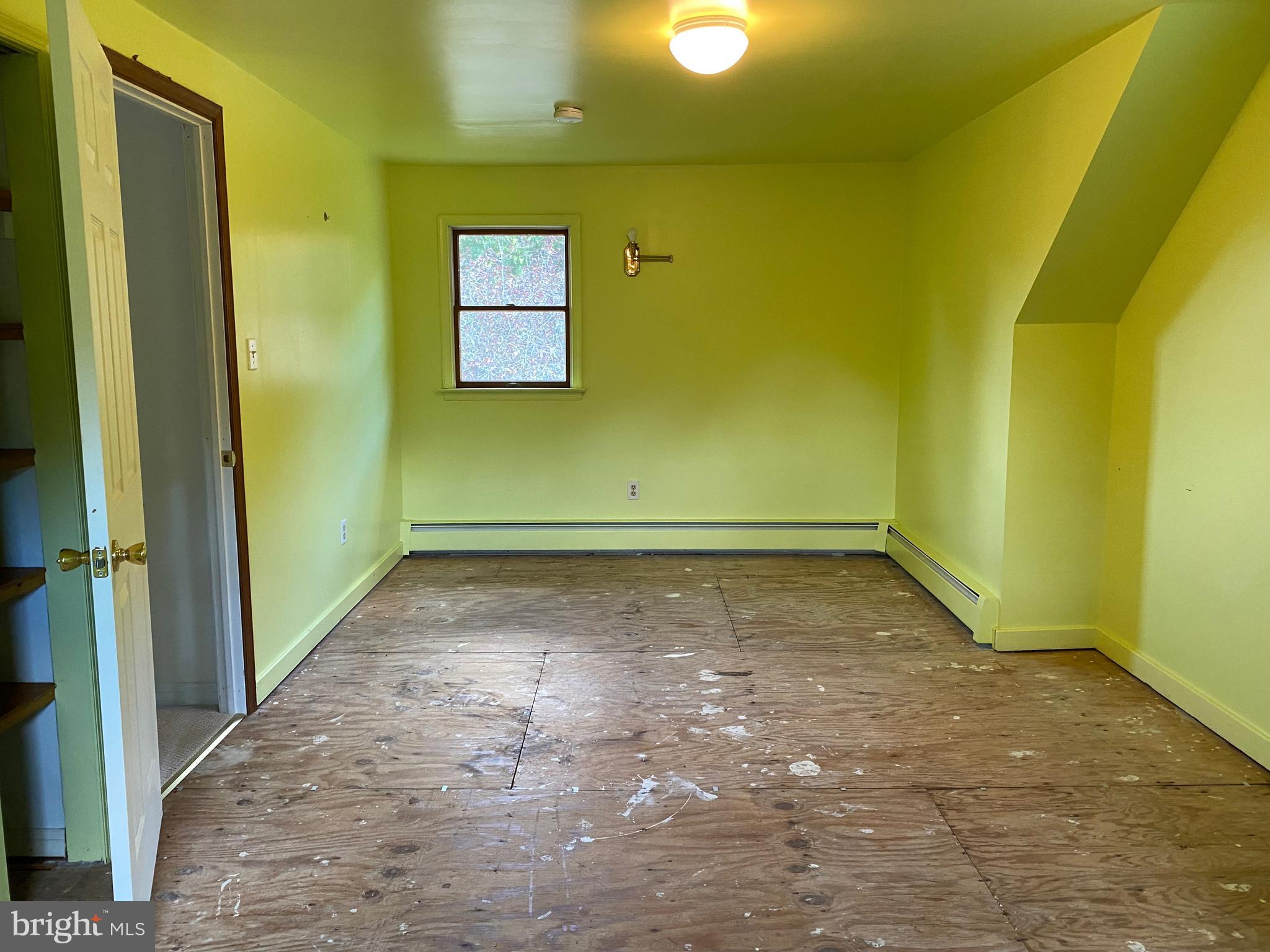 412 Center School Road Perkasie, PA 18944 - Photo 25 of 32 3rd Bedroom