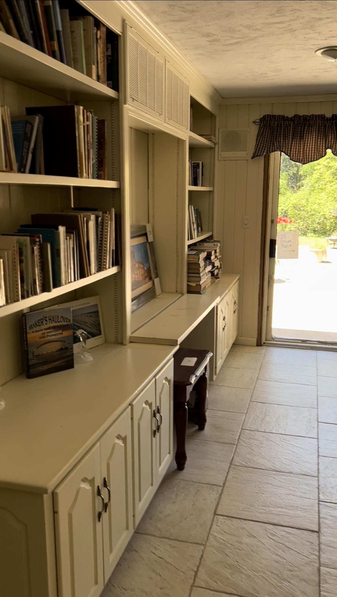 2770 Pine Ridge Road Tallahassee, FL 32308 - Photo 5 of 27 Gallery Image 5