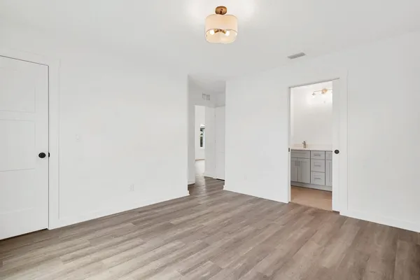 $1,800 | 980 West 9th Street, St. Augustine, FL 32084