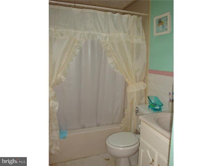 10824 Harrow Road Philadelphia, PA 19154 - Photo 14 of 20