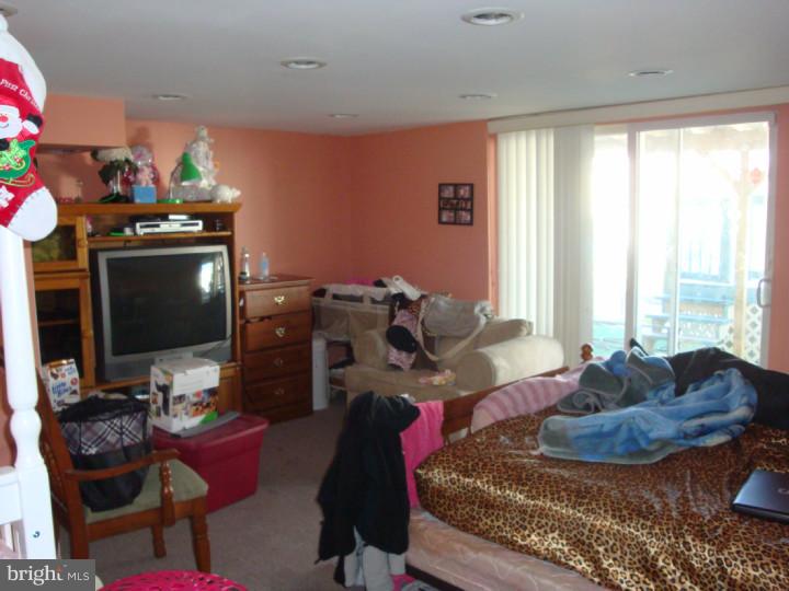 10824 Harrow Road Philadelphia, PA 19154 - Photo 18 of 20
