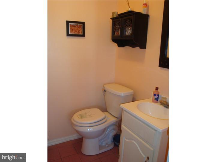 10824 Harrow Road Philadelphia, PA 19154 - Photo 7 of 20