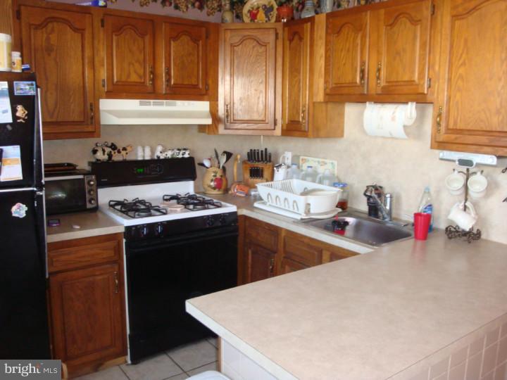 10824 Harrow Road Philadelphia, PA 19154 - Photo 9 of 20