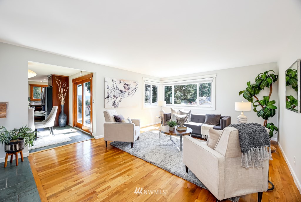 10716 Northeast 187th Street Bothell, WA 98011 - Photo 2 of 30 Gallery Image 2