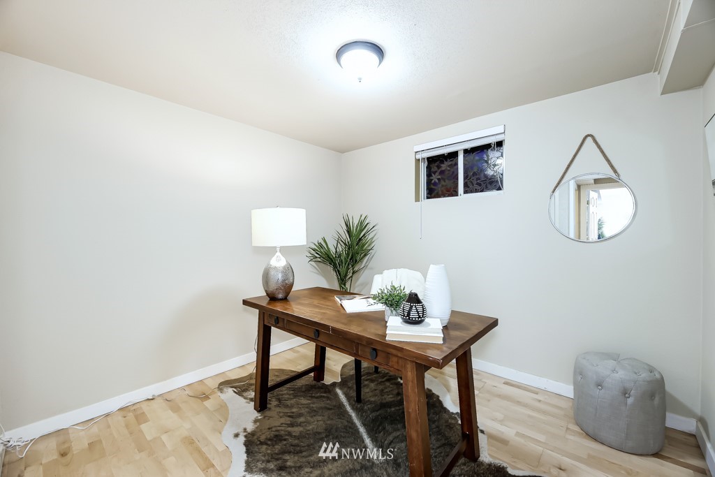 10716 Northeast 187th Street Bothell, WA 98011 - Photo 20 of 30 Gallery Image 20