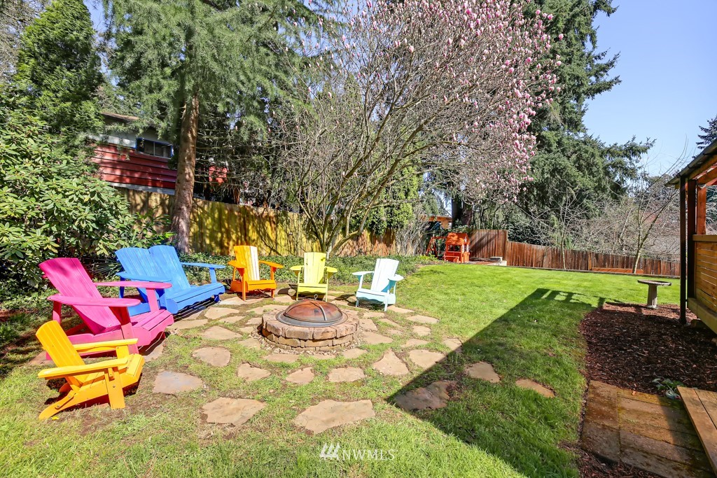 10716 Northeast 187th Street Bothell, WA 98011 - Photo 23 of 30 Gallery Image 23