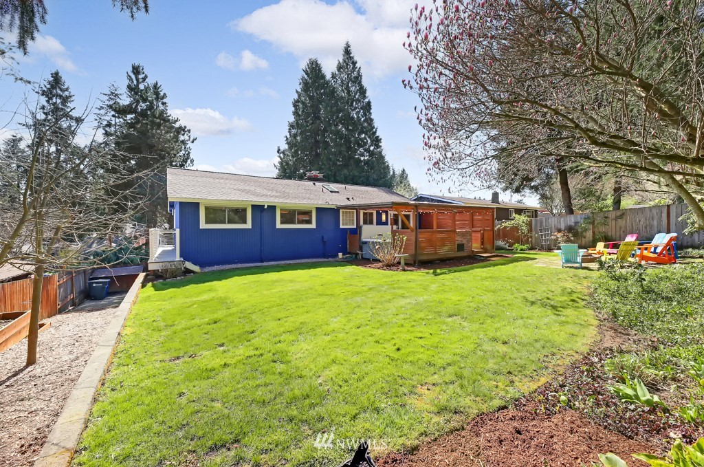 10716 Northeast 187th Street Bothell, WA 98011 - Photo 24 of 30 Gallery Image 24