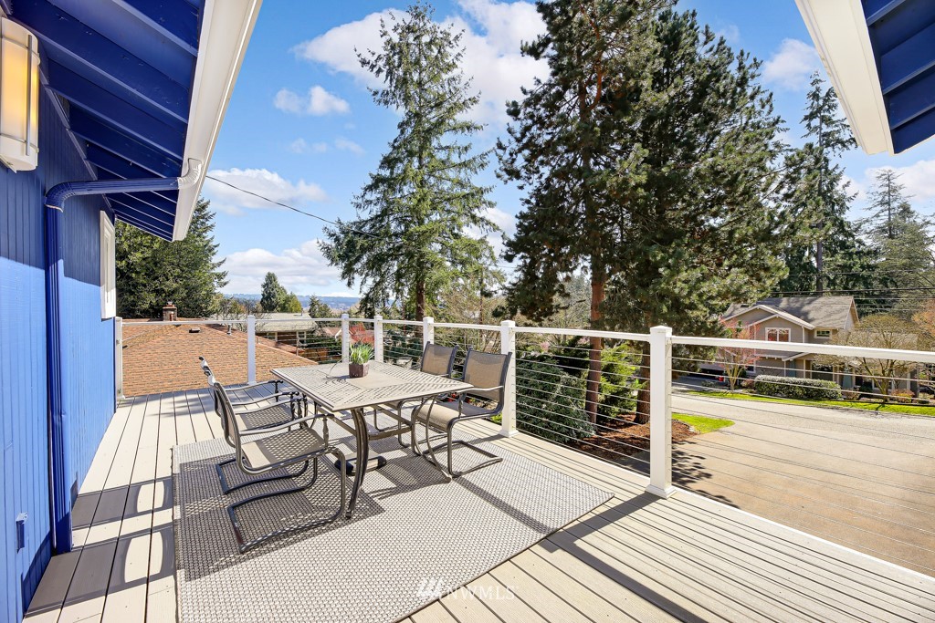 10716 Northeast 187th Street Bothell, WA 98011 - Photo 8 of 30 Gallery Image 8
