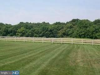 586 Convent Road Aston, PA 19014 - Photo 3 of 6 Gallery Image 3