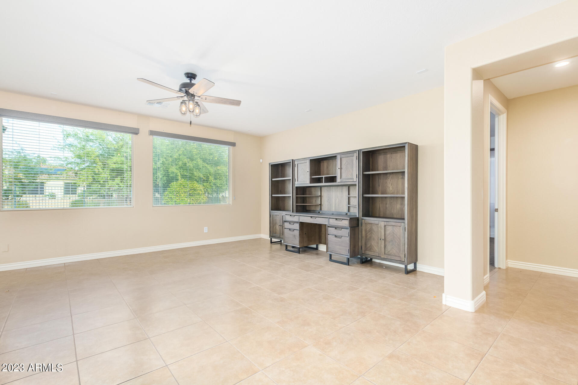 17846 West Verdin Road Goodyear, AZ 85338 - Photo 10 of 44 10 - Verdin 17846
