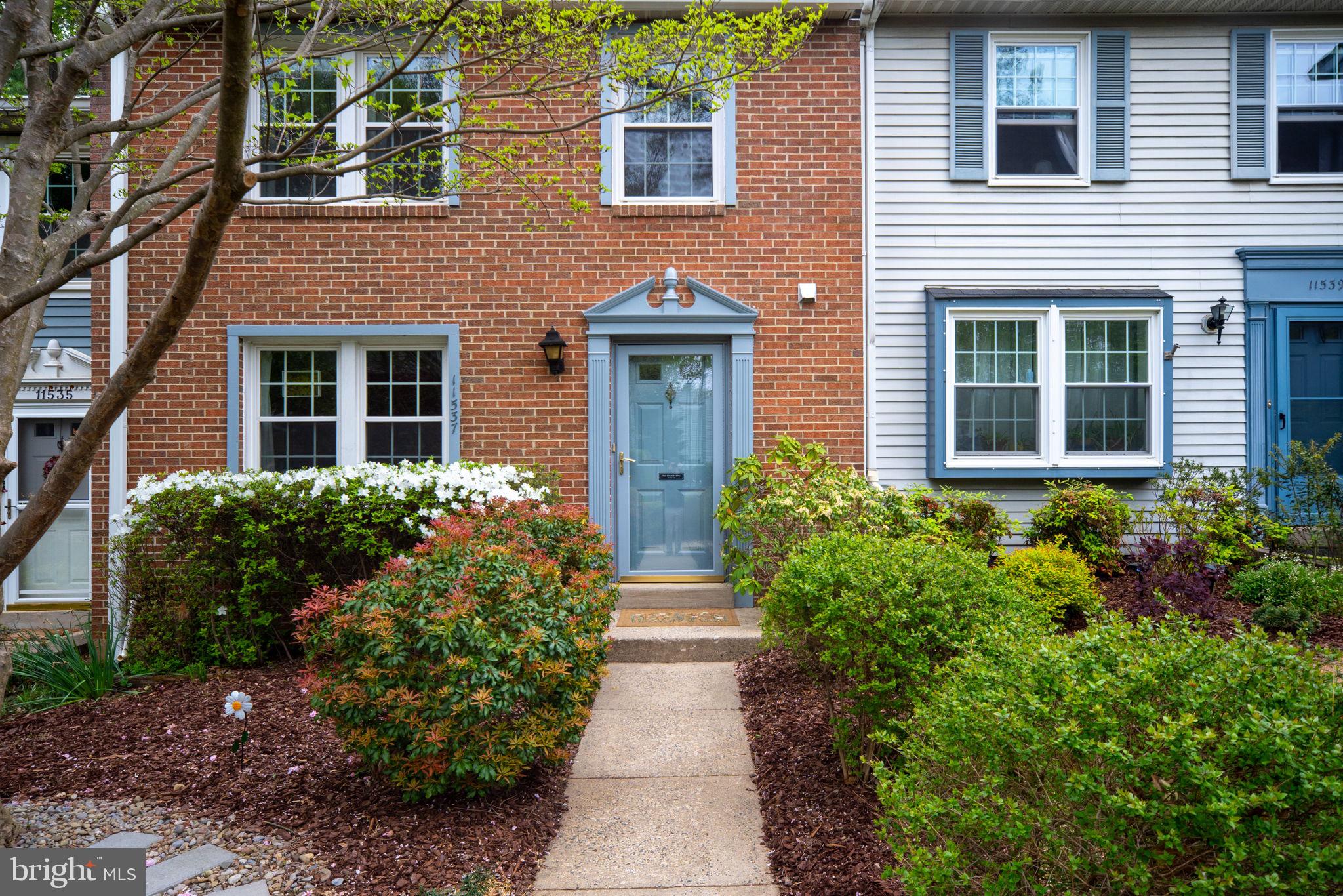 11537 Ivy Bush Court Reston, VA 20191 - Photo 5 of 49 front view of a house