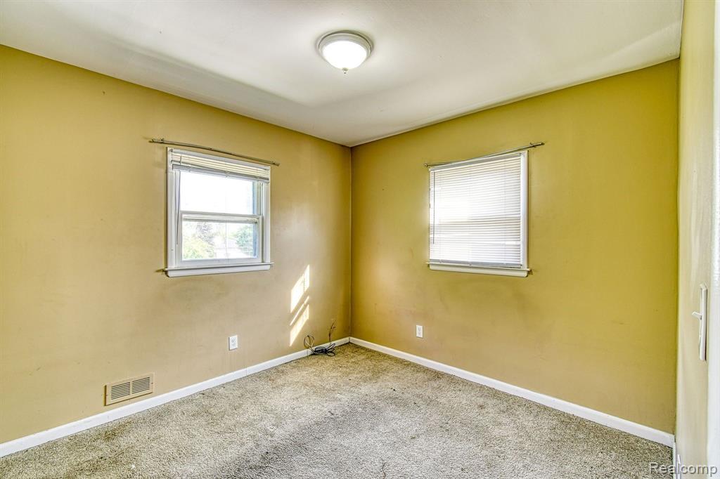 217 Richter Street River Rouge, MI 48218 - Photo 5 of 47