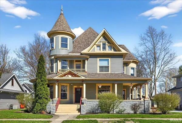 $600,000 | 305 South Bluff Street, Monticello, IN 47960