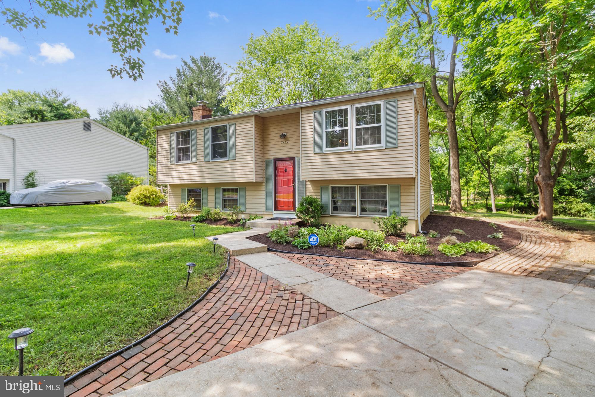7119 Smooth Path Columbia, MD 21045 - Photo 25 of 26 Lovely inside and out!
