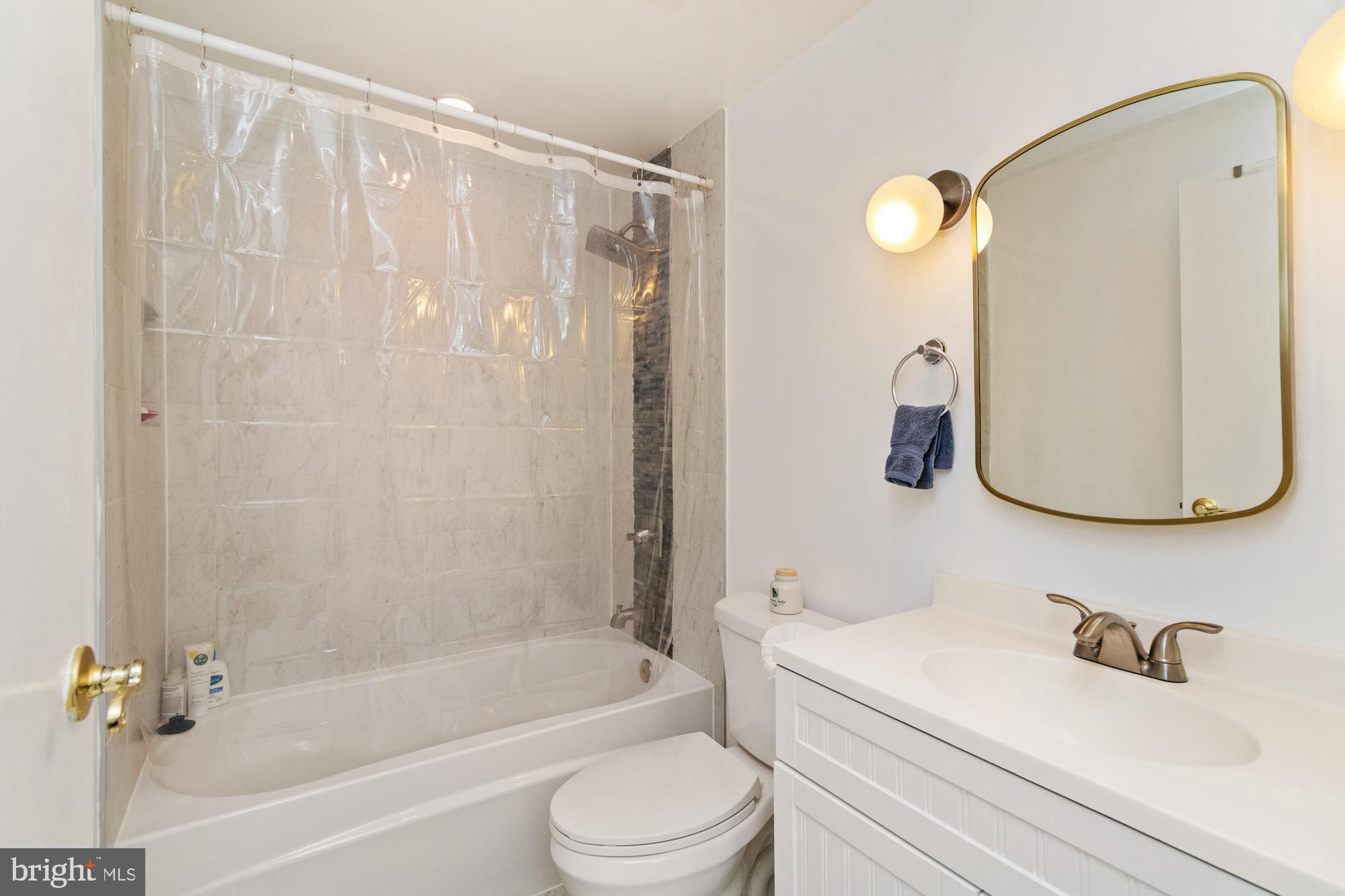 7119 Smooth Path Columbia, MD 21045 - Photo 7 of 26 Updated Main level full bath